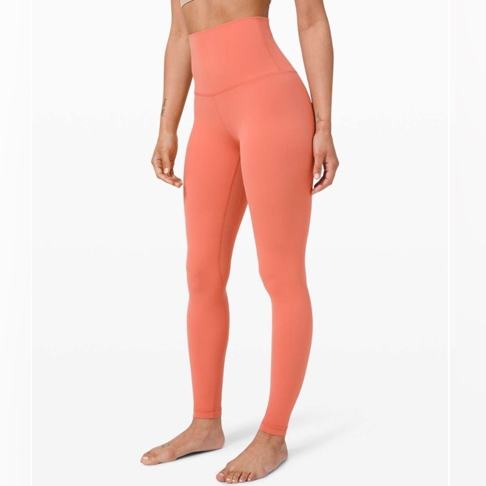 Lululemon Align Super-High Rise Pant 28"
Rustic Coral Size 4